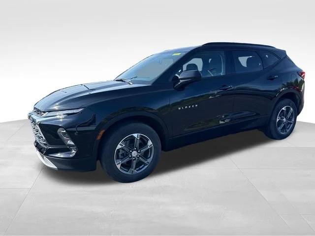 Used 2025 Black Chevrolet 2LT image 1