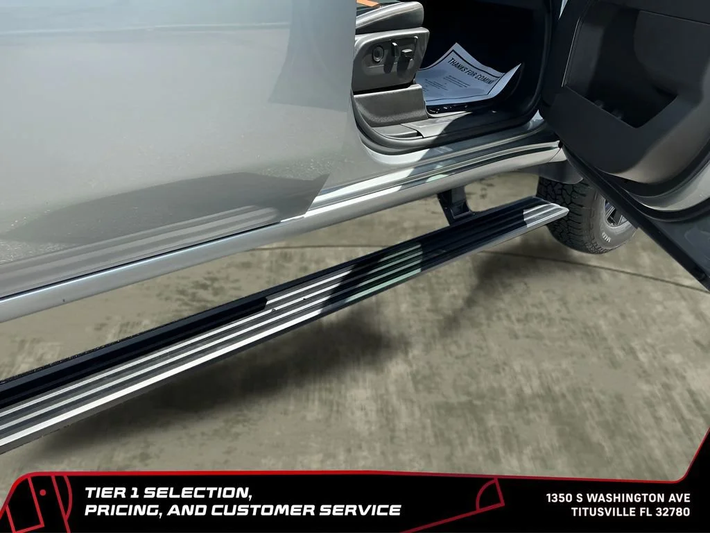 Used 2024 Sterling Metallic GMC AT4 image 49