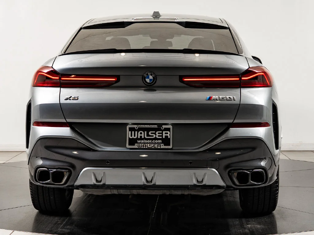 Used 2024 Skyscraper Gray Metallic BMW M60i image 7