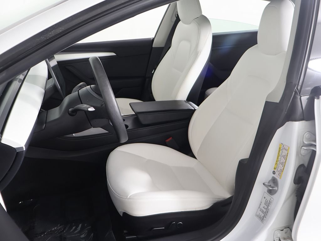 Used 2022 White Tesla Long Range image 29