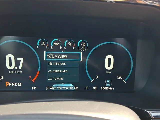 Used 2023 White Ford Lariat image 20