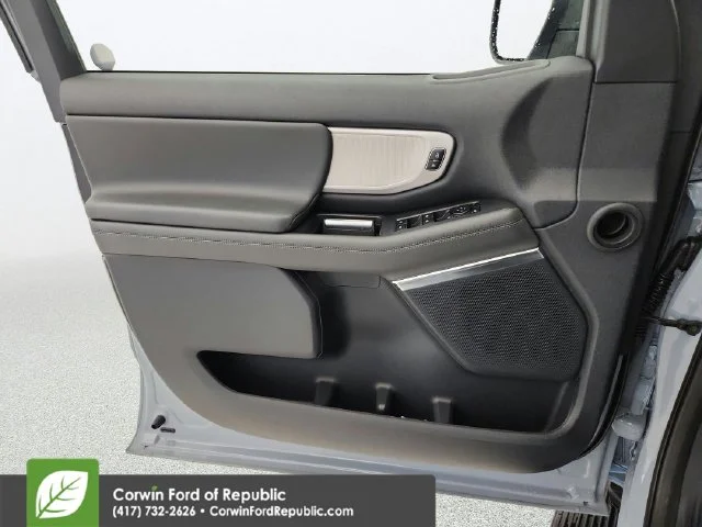 New 2027 Glacier Gray Metallic Tri-Coat Ford MAX Active image 55