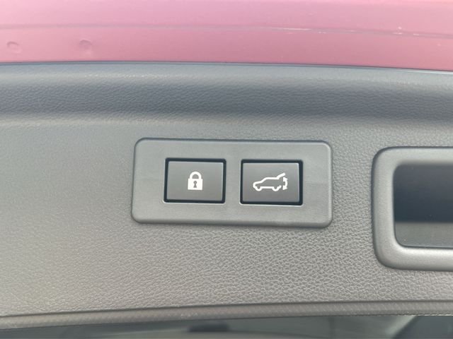 Used 2019 Red Subaru Limited image 41
