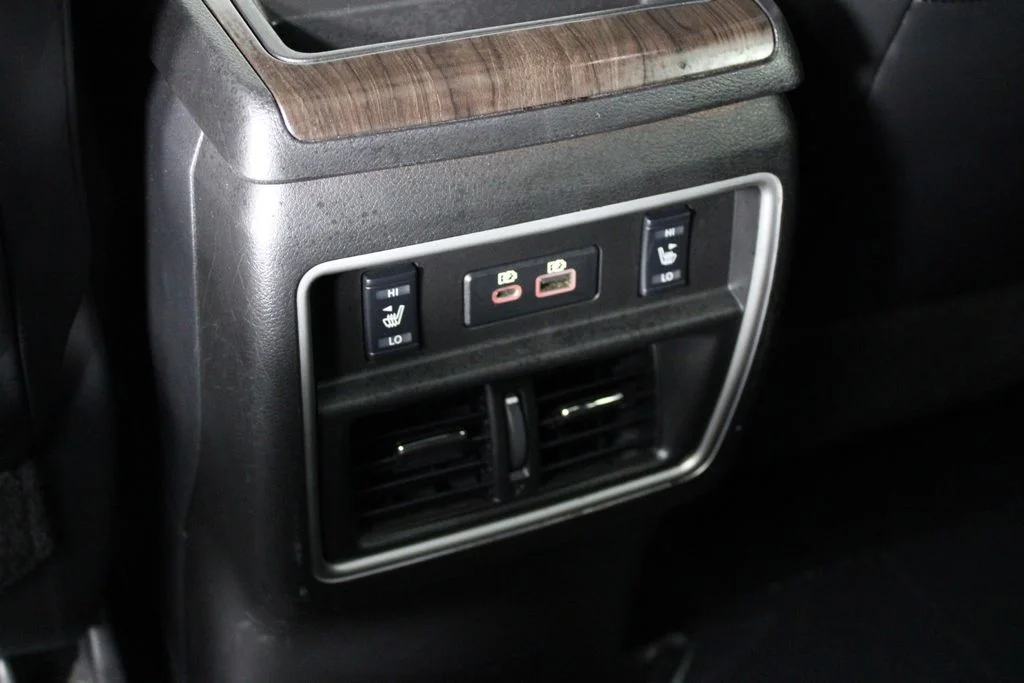 Certified Used 2020 Black Nissan Platinum image 24
