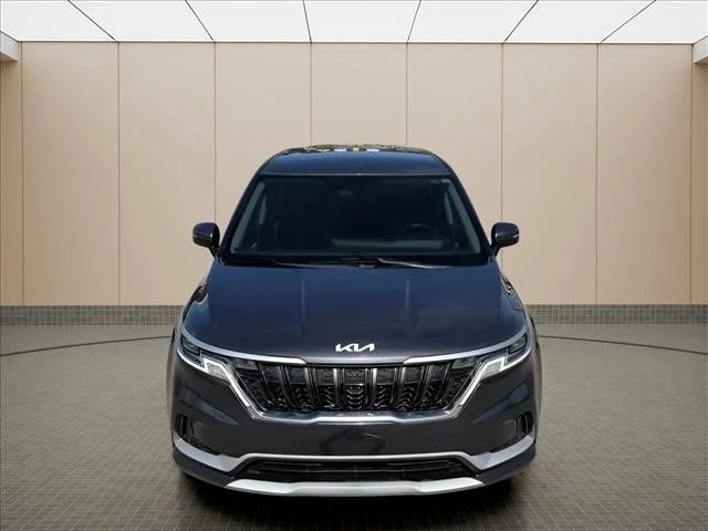 Used 2022 Gray Kia LXS image 2