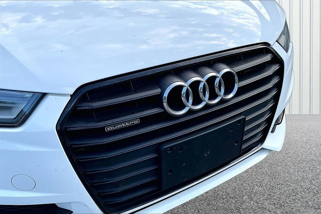 Used 2018 White Audi 3.0 image 33