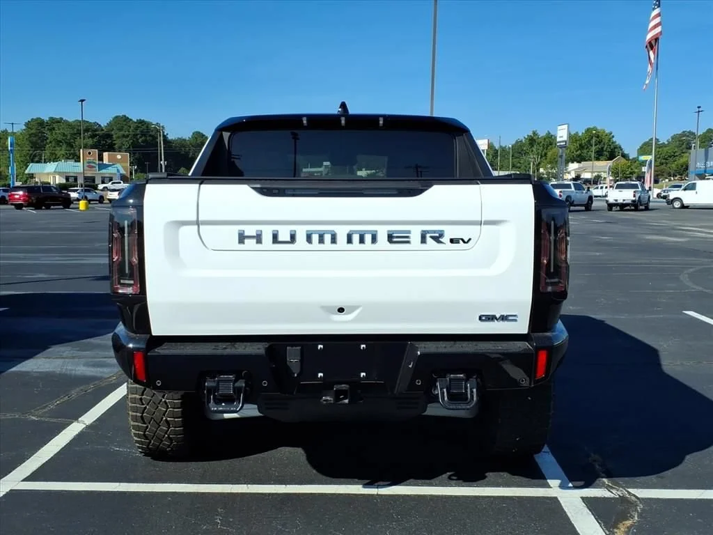 Used 2023 INTERSTELLAR WHITE GMC 3X image 5