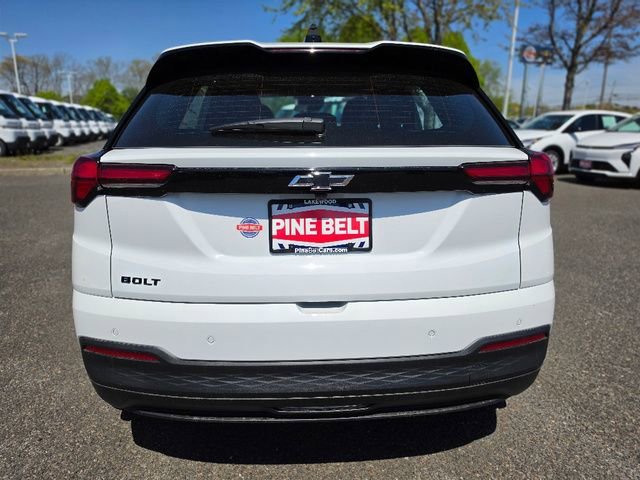 New 2027 Summit White Chevrolet LT image 12