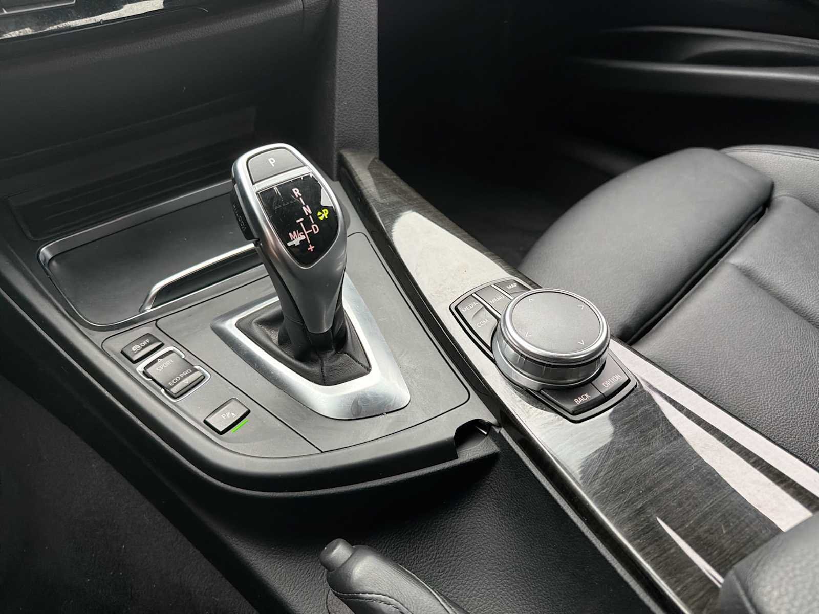 Used 2017 Mineral Gray Metallic BMW 330i xDrive image 31