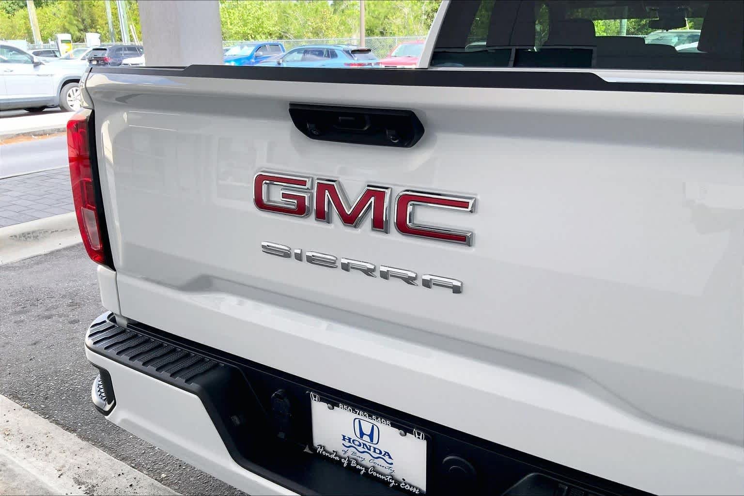 Used 2026 Summit White GMC Pro image 33