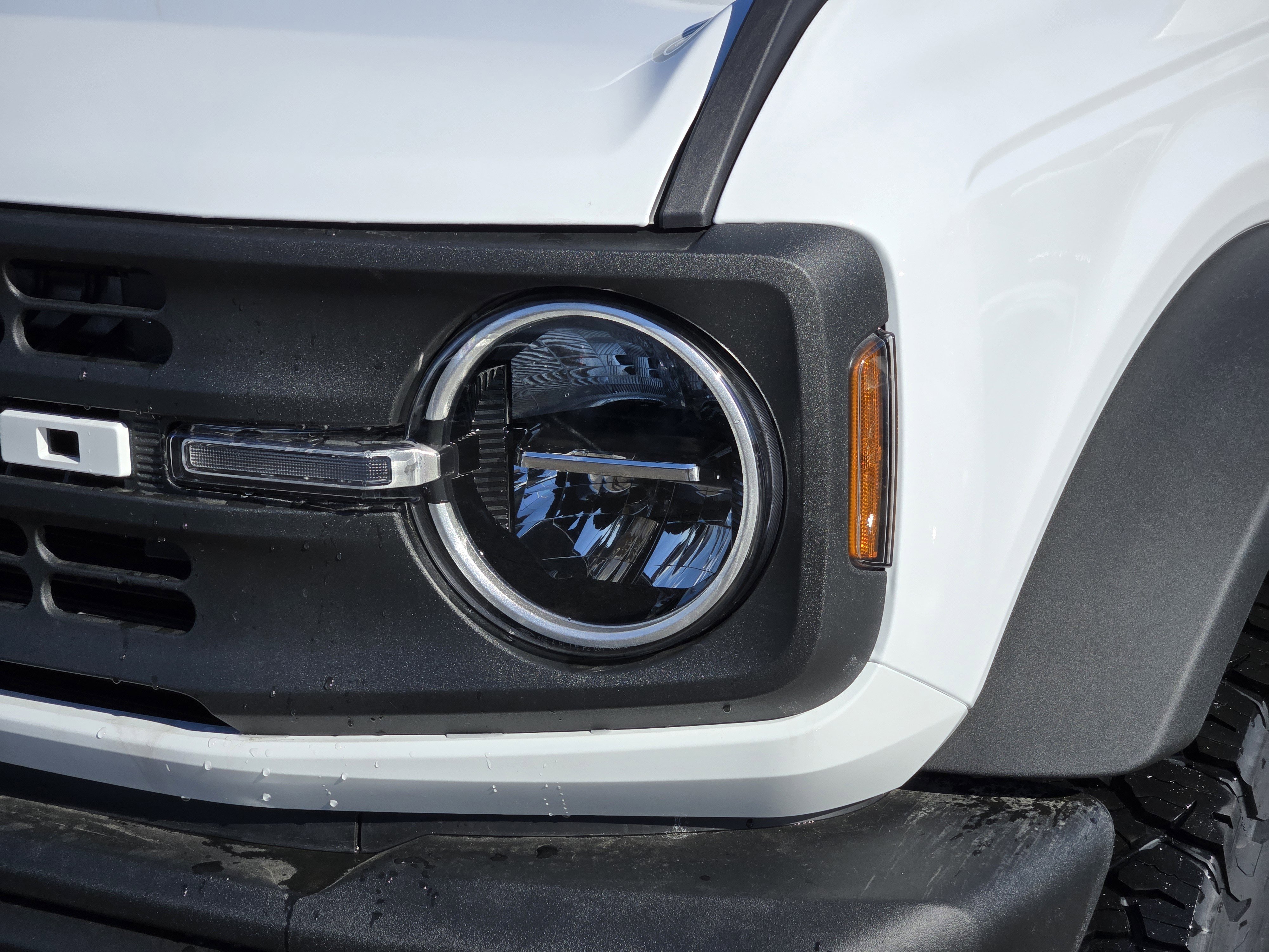 2025 Ford Bronco 2-Door Base