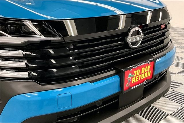 New 2025 Arctic Ice Blue Metallic/Super Black Nissan SR image 16
