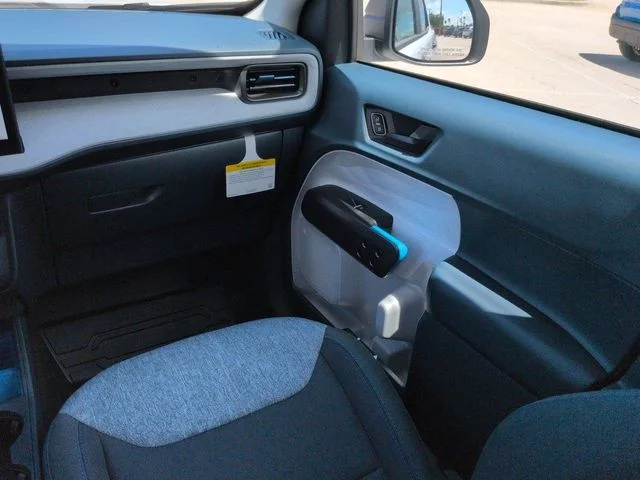 New 2026 Oxford White Ford XLT image 17