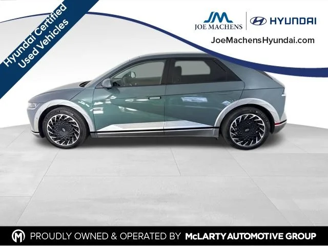Used 2024 Green Hyundai Limited image 5