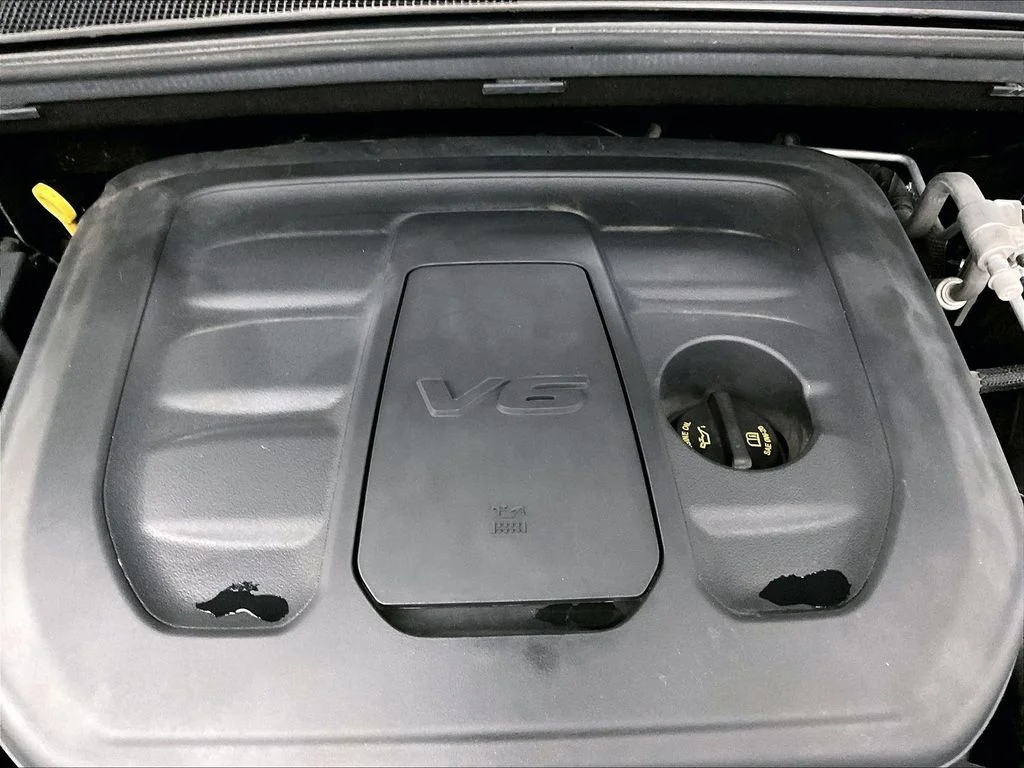 Used 2020 Gray Jeep Limited image 37