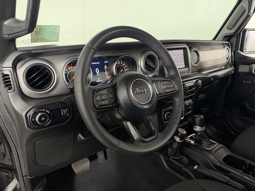 Used 2023 Gray Jeep Sport image 21