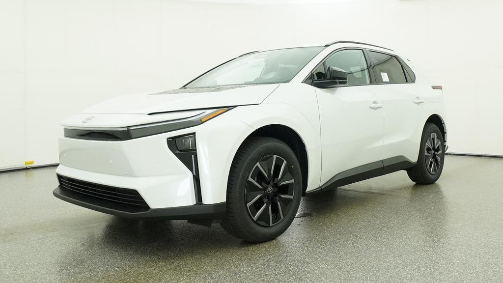 New 2026 Wind Chill Pearl Toyota XLE image 6