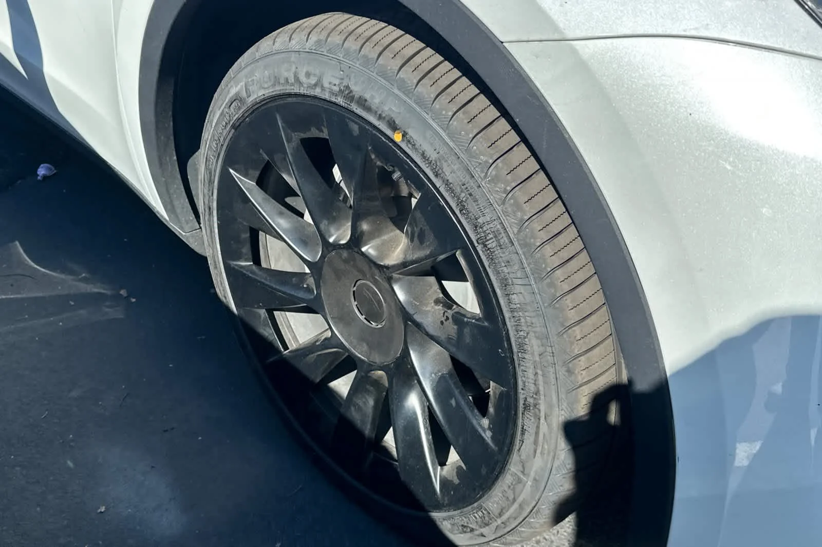 Used 2024  Tesla Long Range image 12