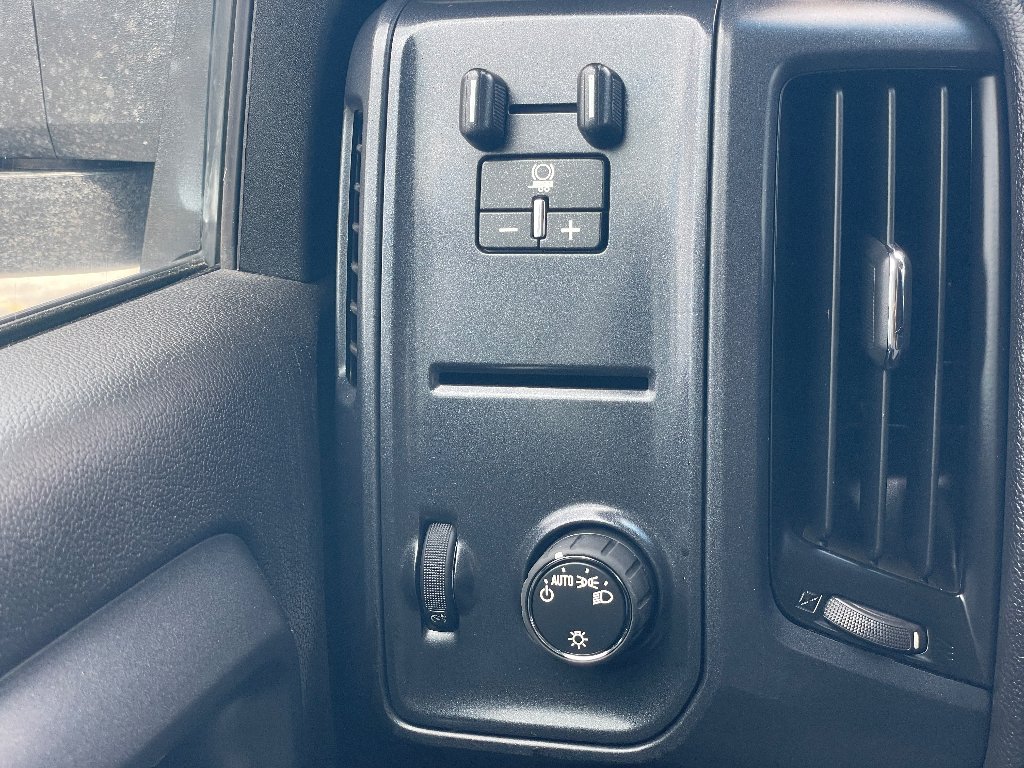 Used 2016 Summit White Chevrolet Work Truck image 9
