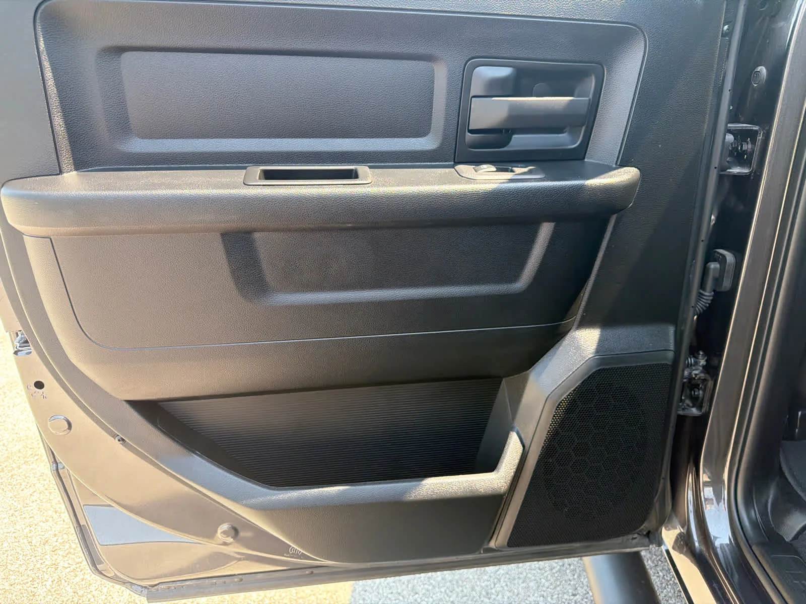 New 2026 Granite Crystal Metallic Clearcoat Ram Tradesman image 15