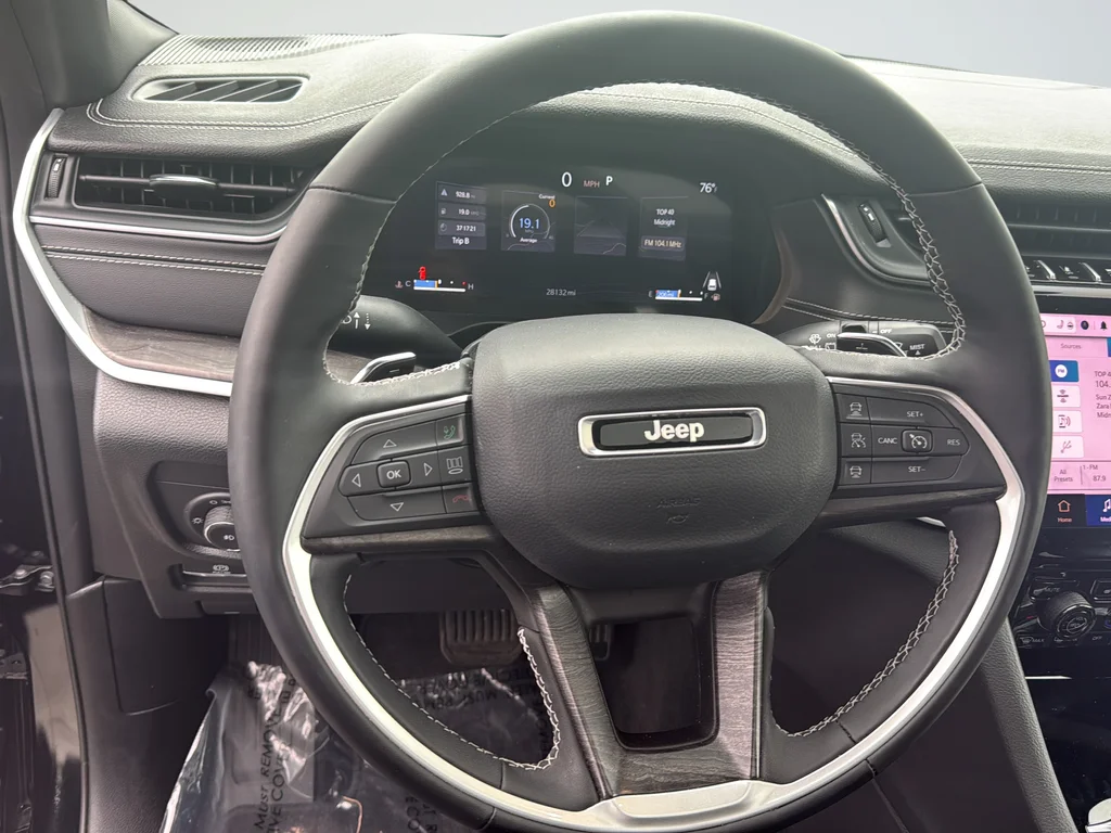 Certified Used 2025 Black Jeep Limited image 29