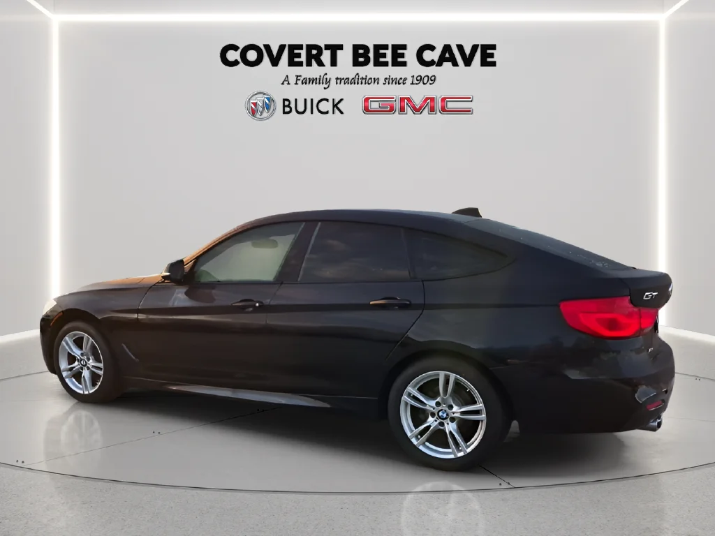 Used 2018 Black BMW 330 Gran Turismo i xDrive image 6