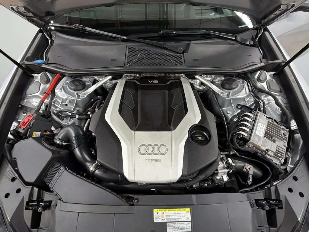 Used 2019 Silver Audi 3.0T Prestige image 21