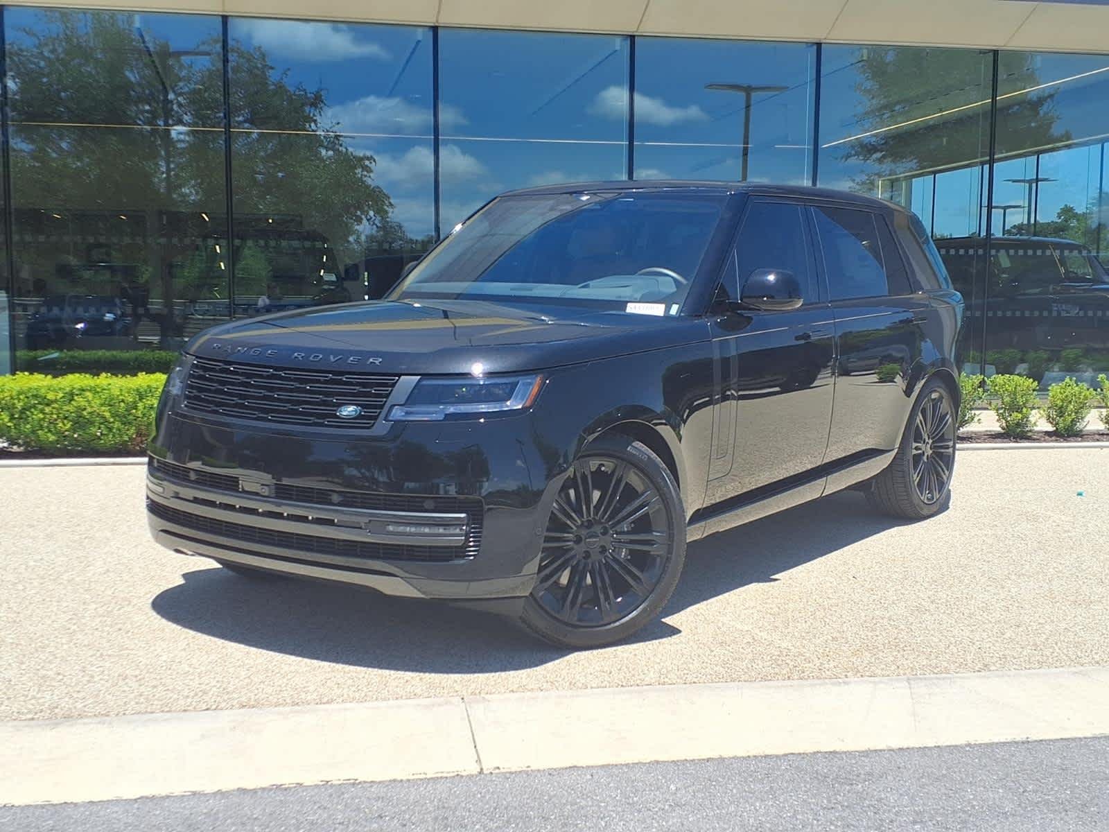 2026 Land Rover Range Rover SE