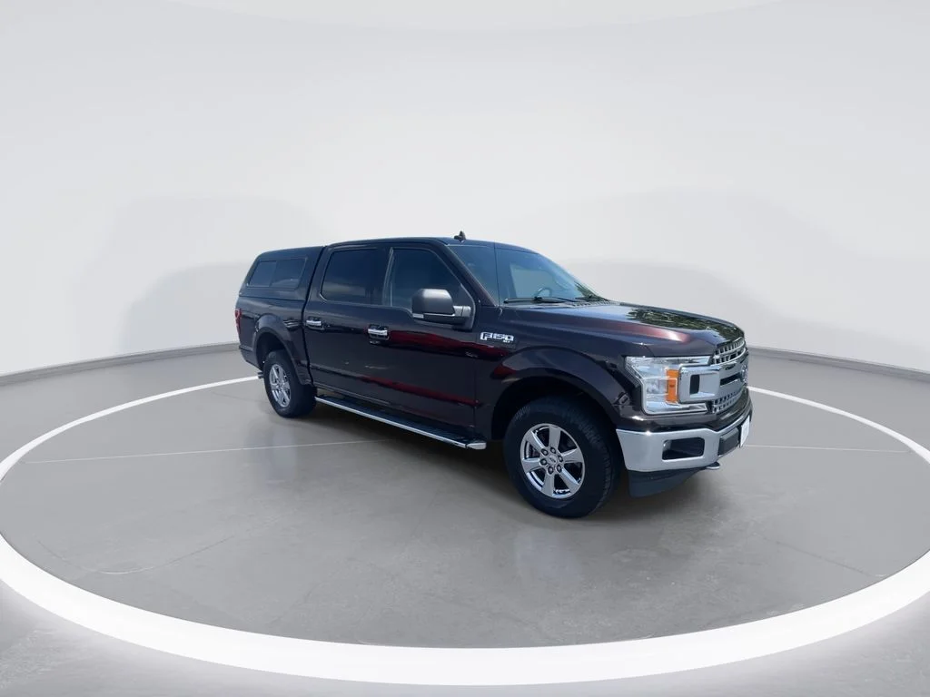 Used 2019 Red Ford XLT image 2
