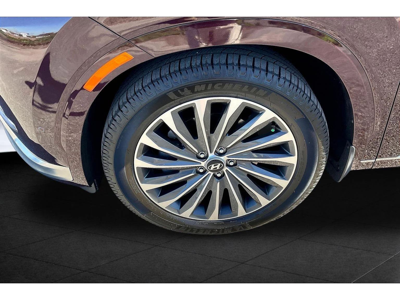 Used 2024 Red Hyundai Calligraphy image 7