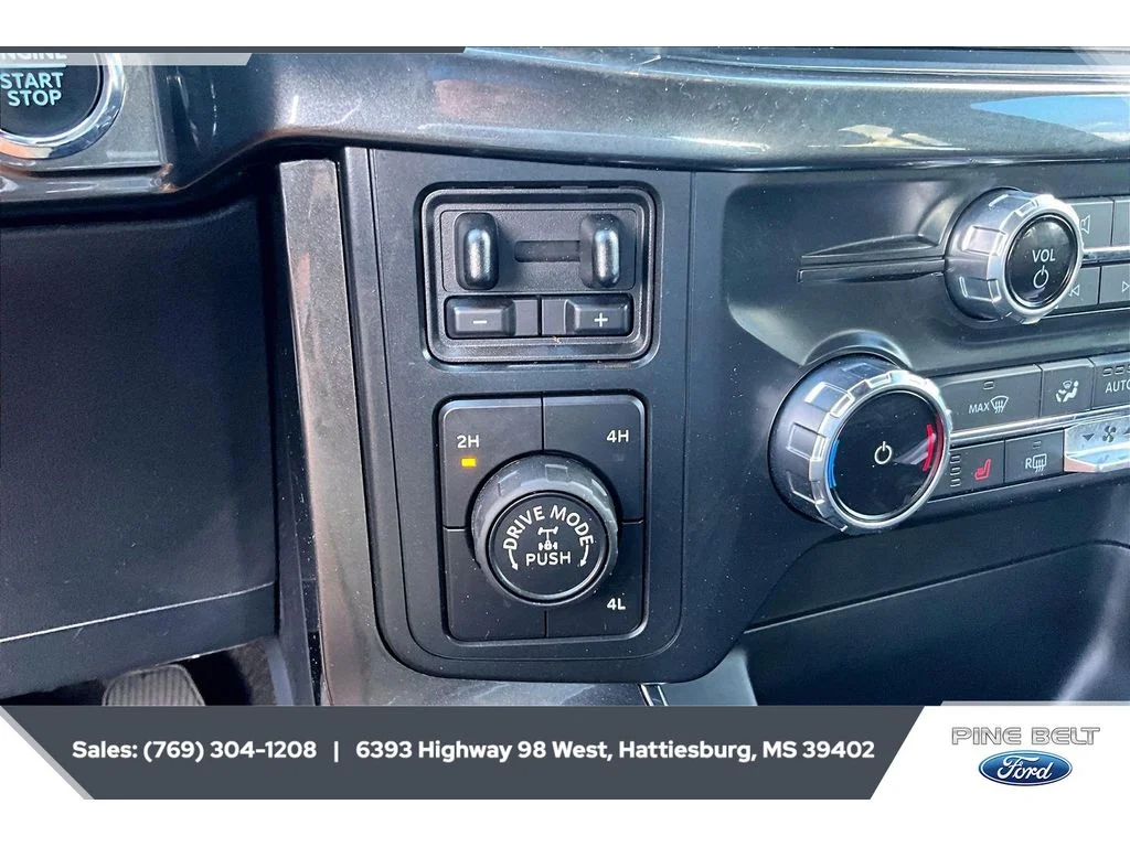 Used 2022 Space White Metallic Ford XLT image 23