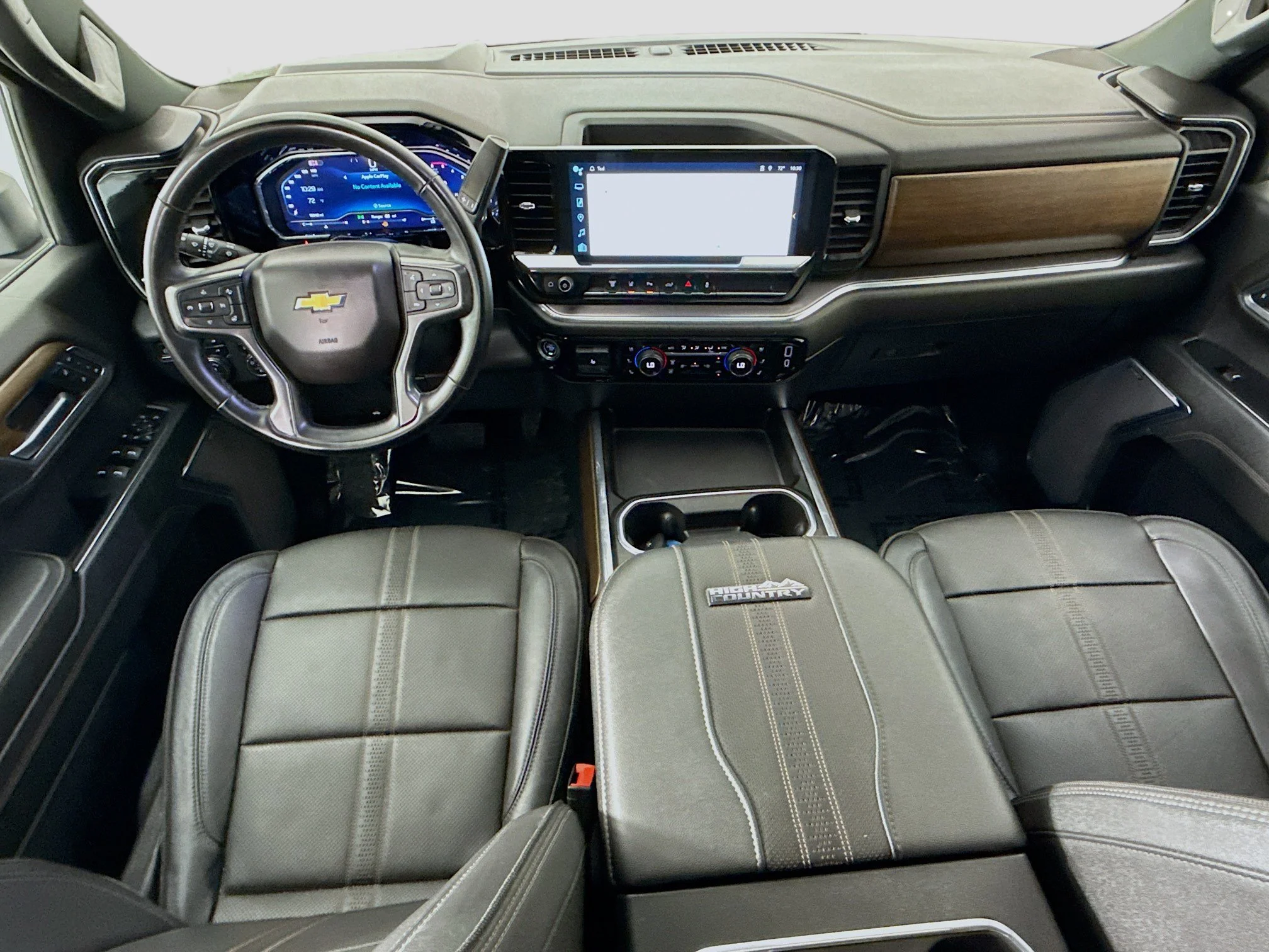 Used 2024 Iridescent Pearl Tricoat Chevrolet High Country DRW image 27