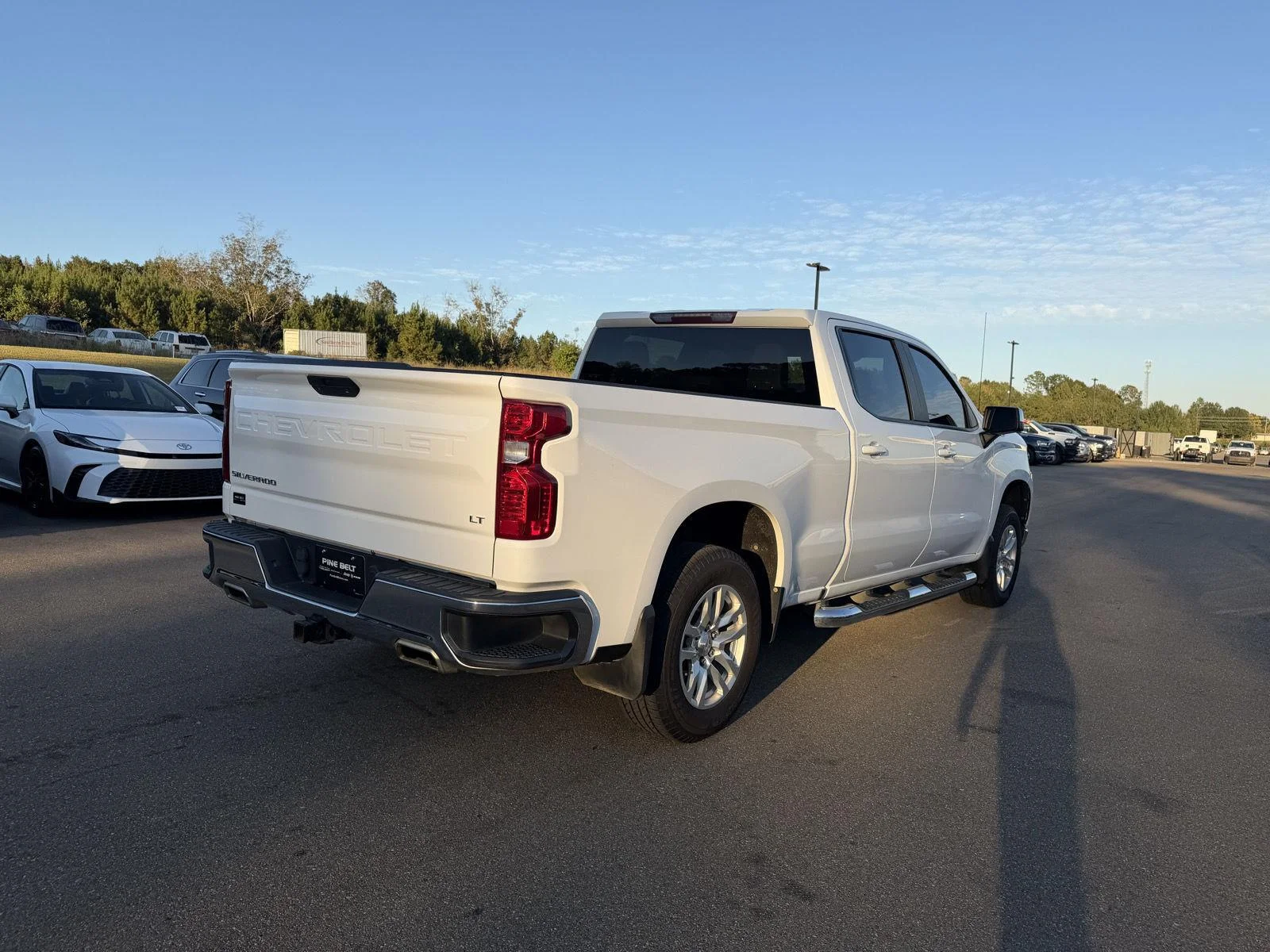 Used 2020 Summit White Chevrolet LT image 6