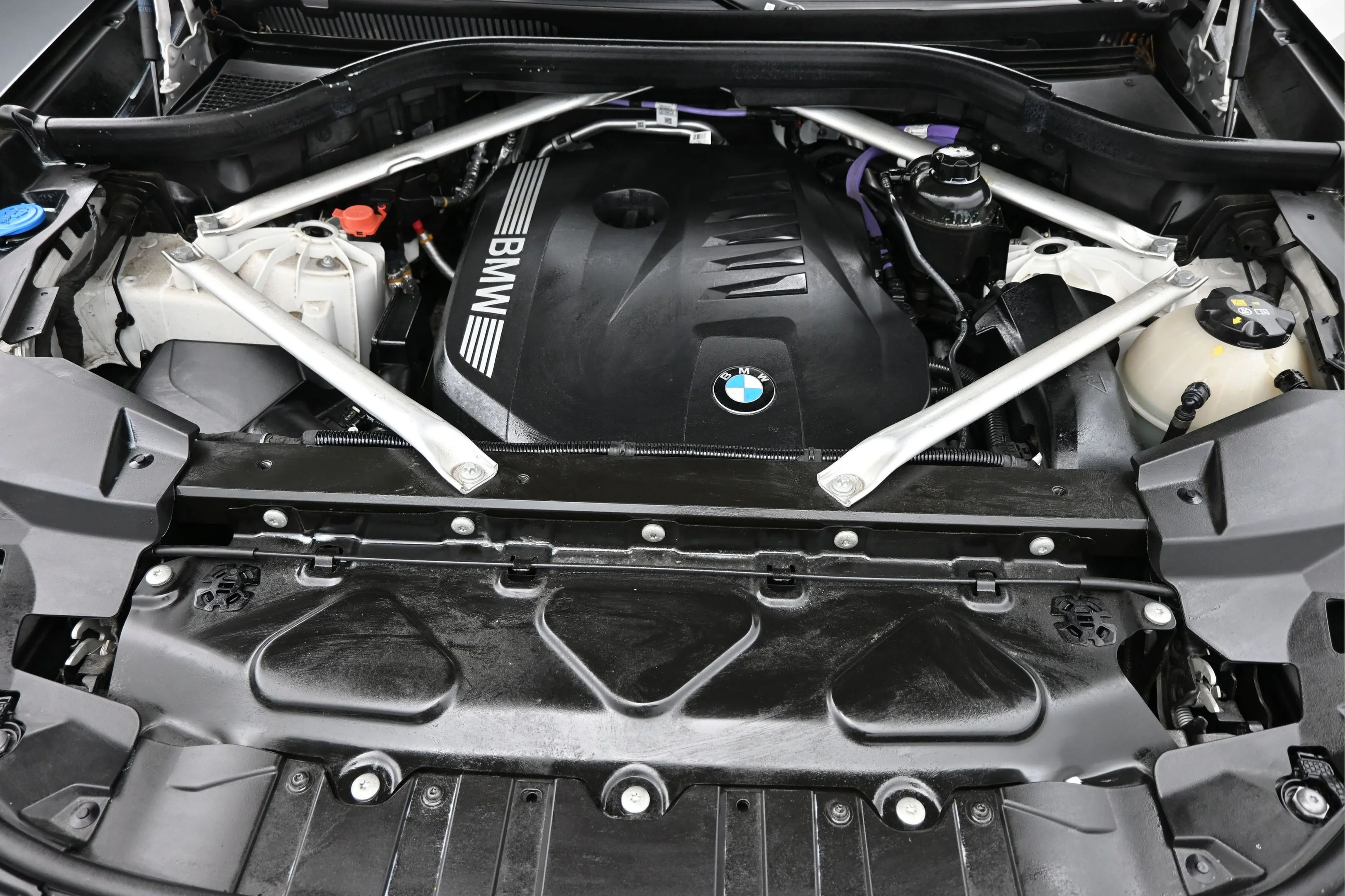 Used 2026 White BMW xDrive40i image 11