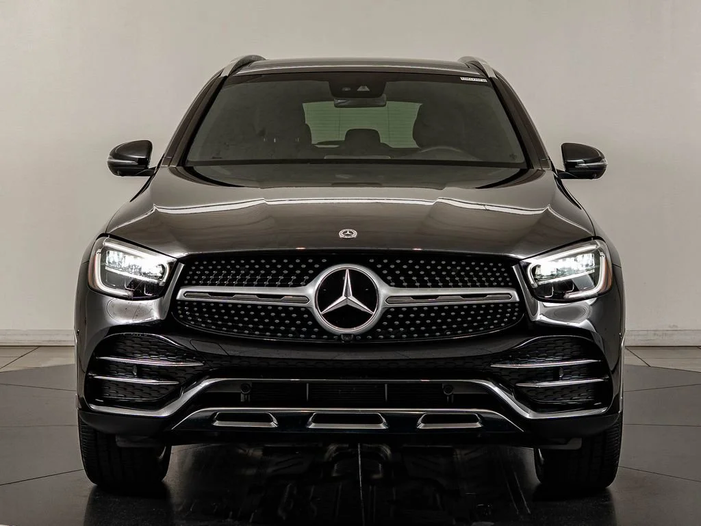 Used 2022 Black Mercedes-Benz GLC 300 image 2