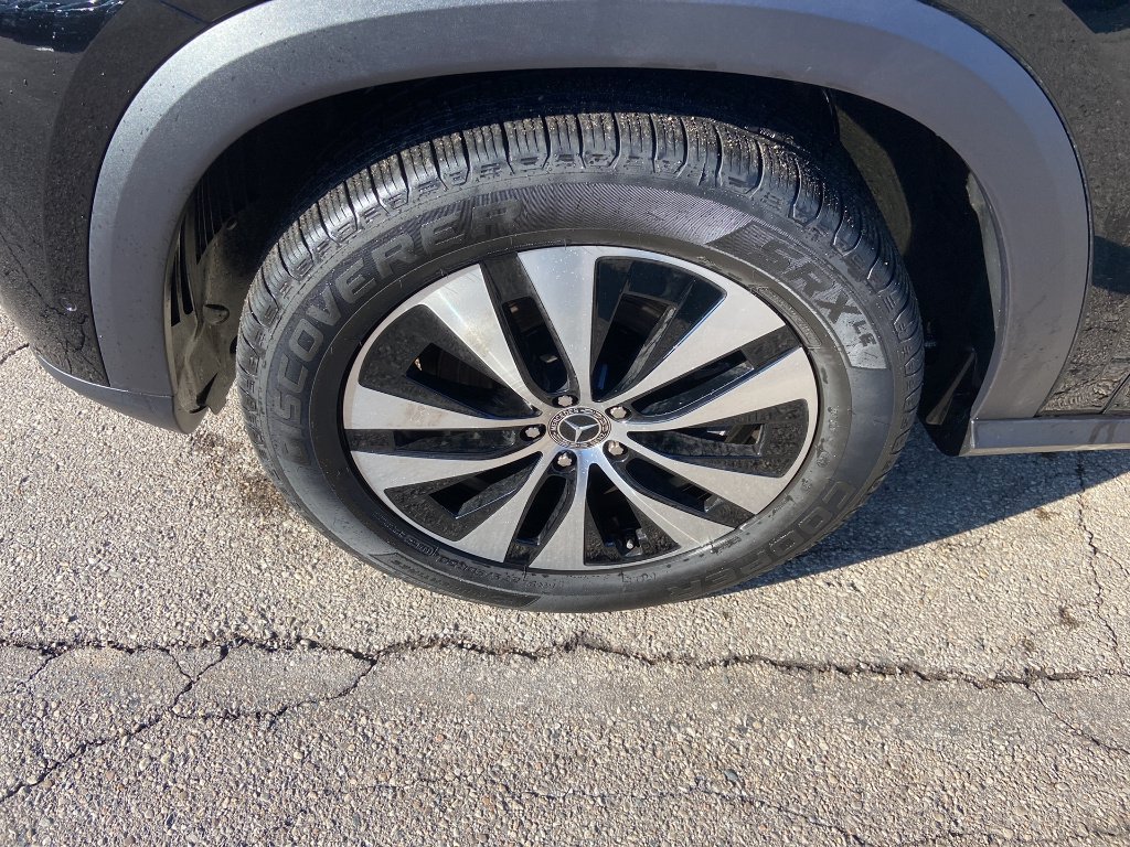Certified Used 2026 Black Mercedes-Benz GLE 350 4MATIC® image 8