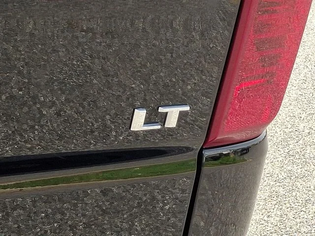 Used 2025 Black Chevrolet LT image 29