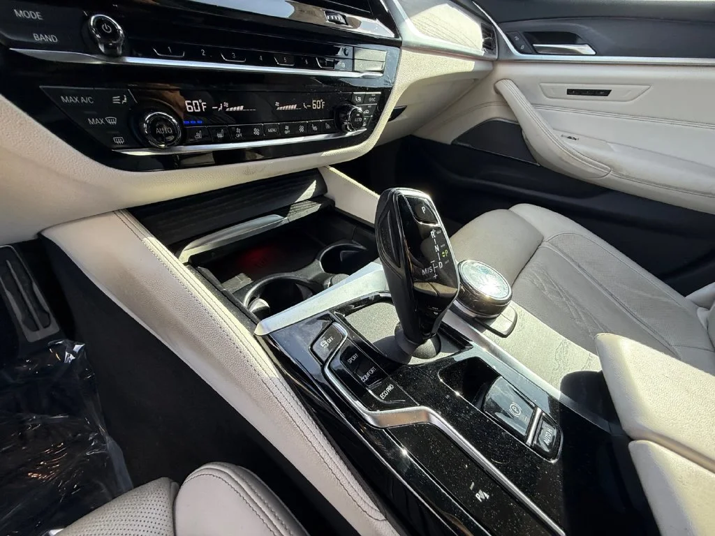 Used 2023 Black BMW 530i image 22
