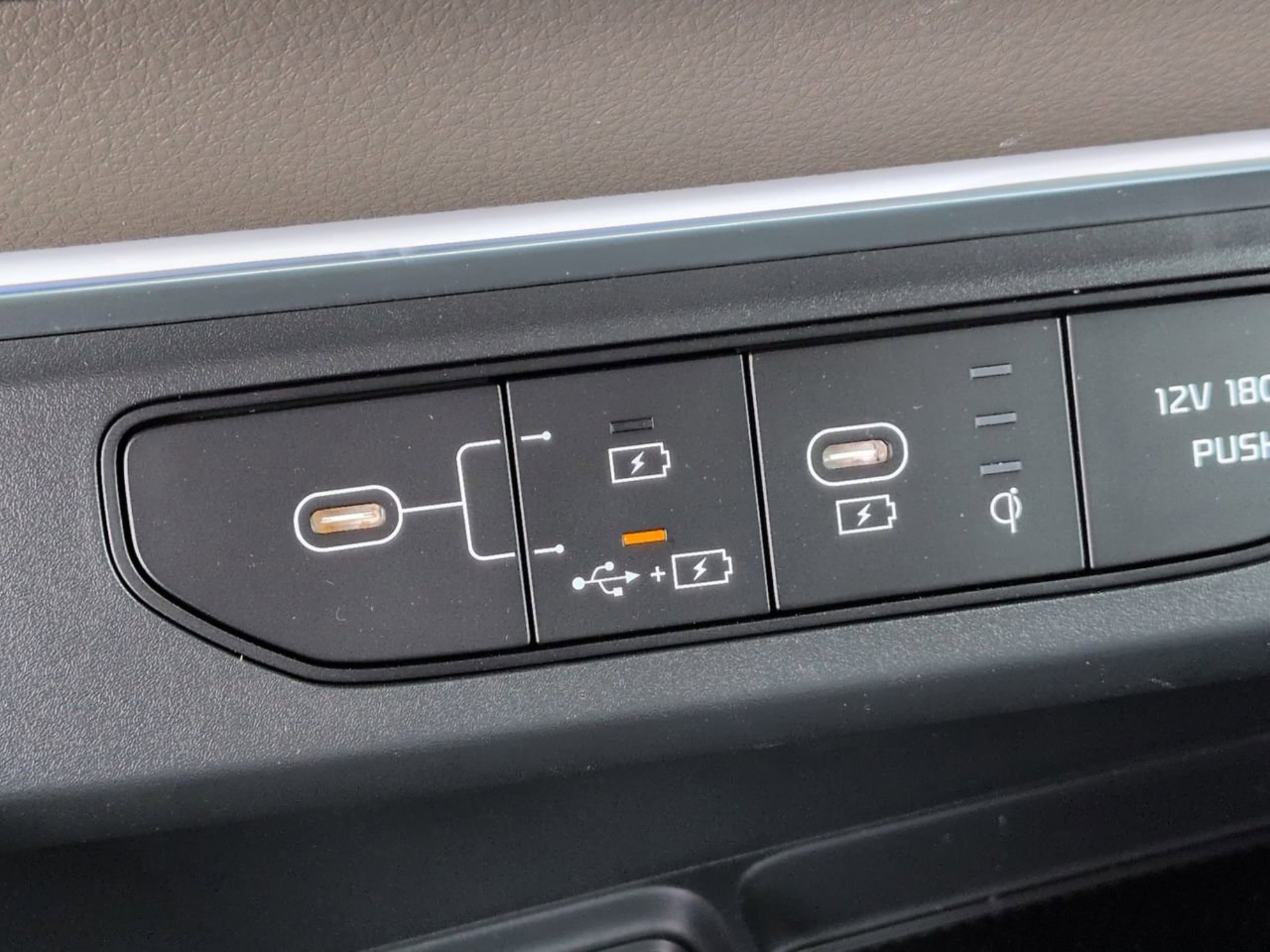 New 2026 Aurora Black Pearl Kia EX image 19