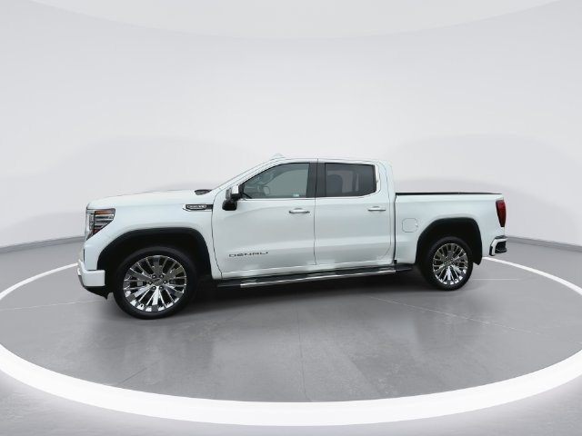 Used 2023  GMC Denali image 5