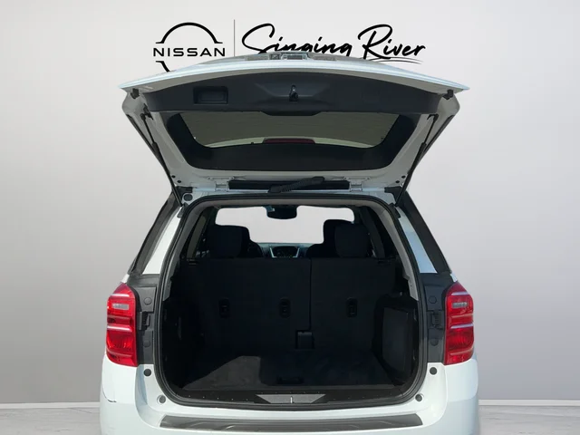 Used 2017 White Chevrolet LS image 24
