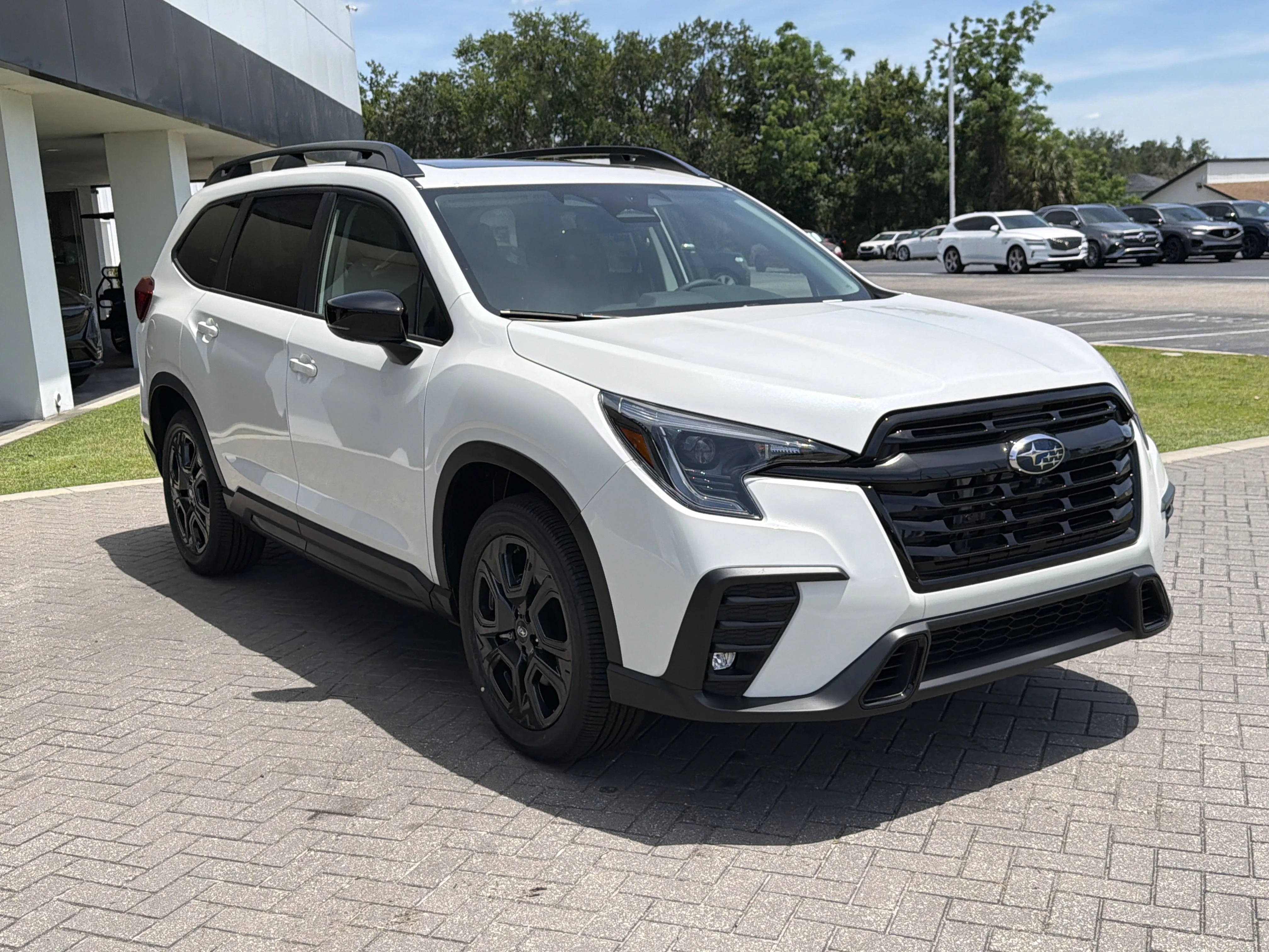 New 2026 CRYSTAL WHITE PEARL Subaru Onyx Edition Touring 7-Passenger image 7