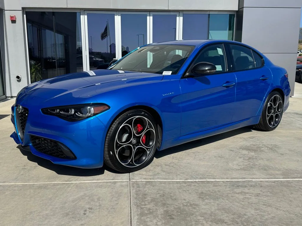 New 2026 Blue Metallic Alfa Romeo Base image 3
