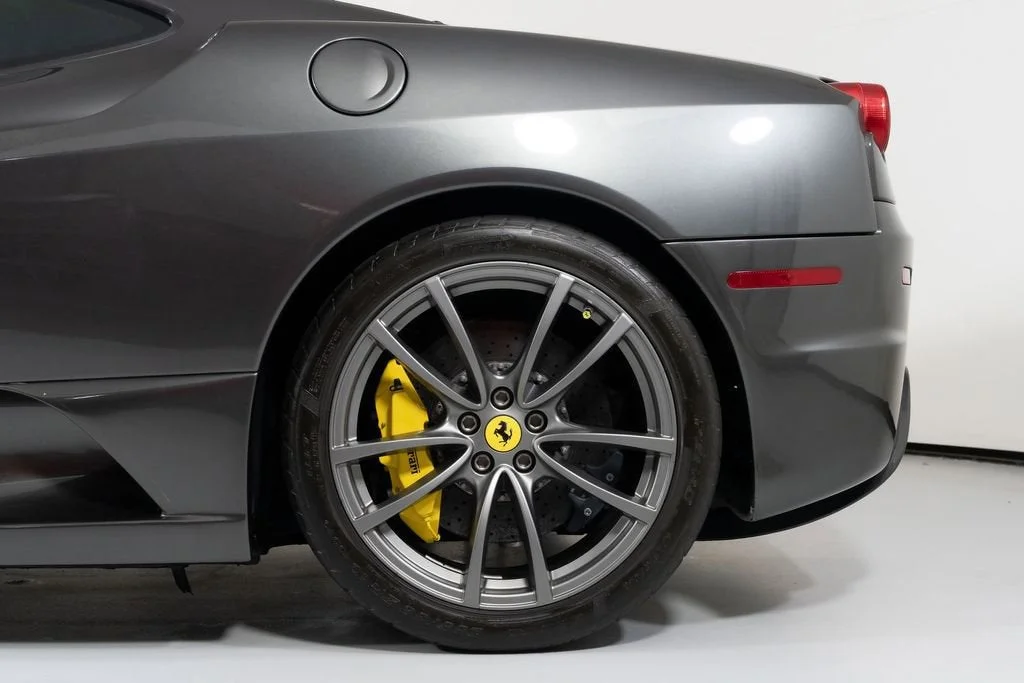 Used 2009 Grigio Silverstone Ferrari Scuderia image 13