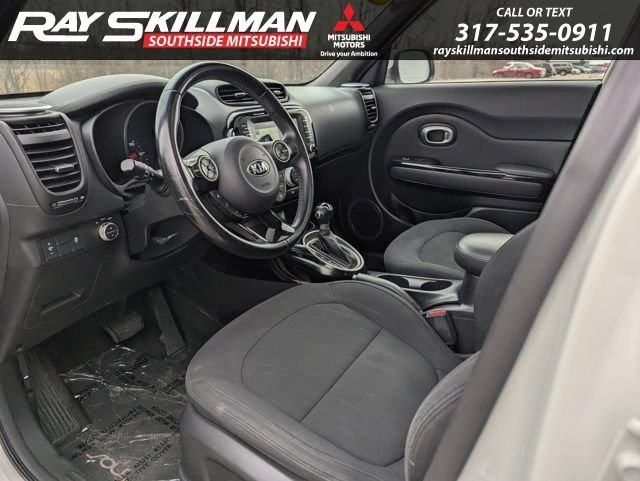 Used 2015 White Kia Exclaim image 17