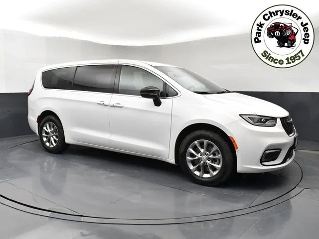 2026 Chrysler Pacifica