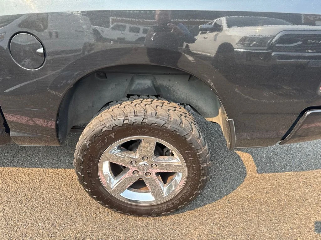 Used 2018 Brilliant Black Crystal Pearlcoat Ram Express image 9