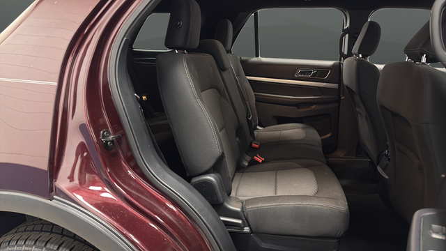 Used 2018 Burgundy Velvet Metallic Tinted Clearcoat Ford XLT image 24