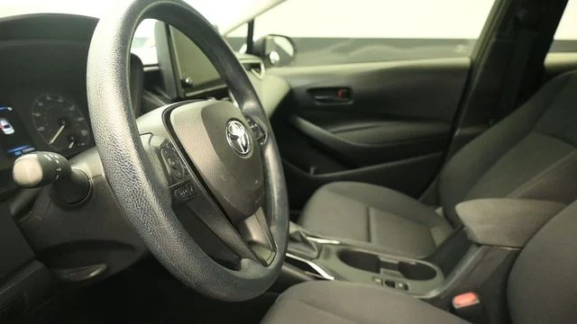 Used 2023 White Toyota LE image 19