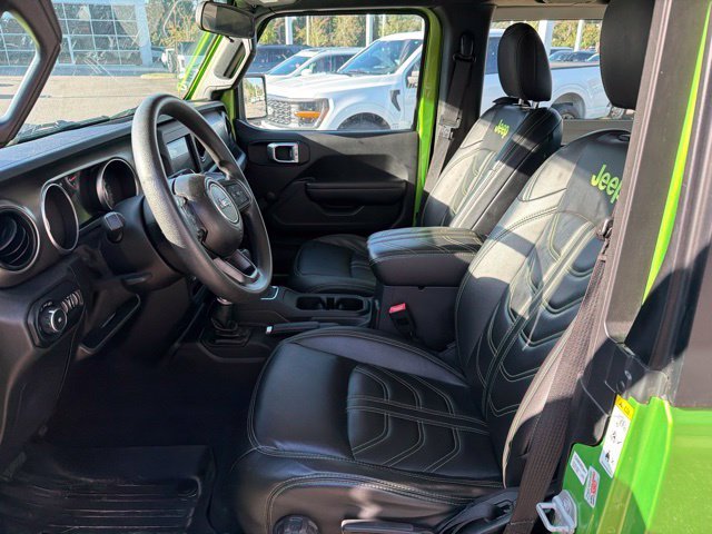 Used 2018 Green Jeep Sport image 14